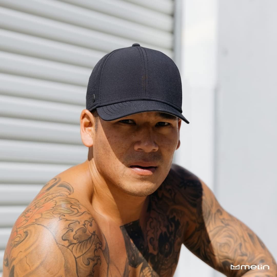 Water-resistant performance baseball cap in multi-color with snapback closure, golf and running — view 3