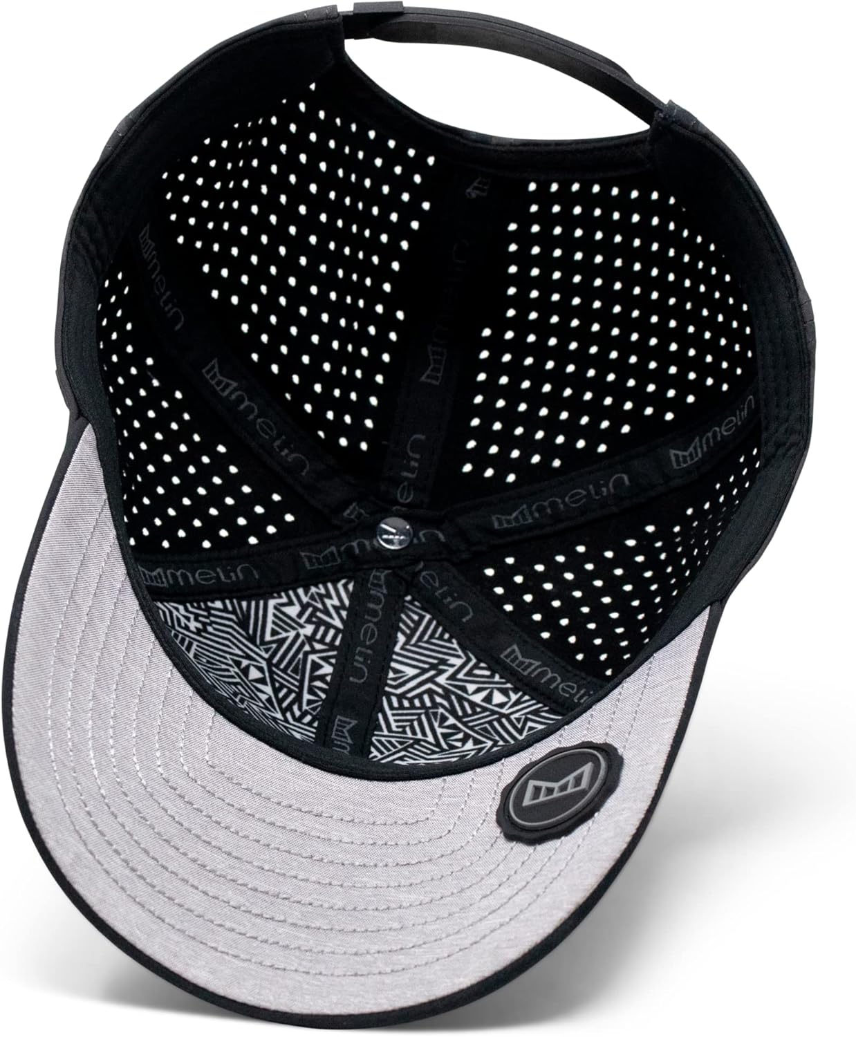Water-resistant performance baseball cap in multi-color with snapback closure, golf and running — view 4