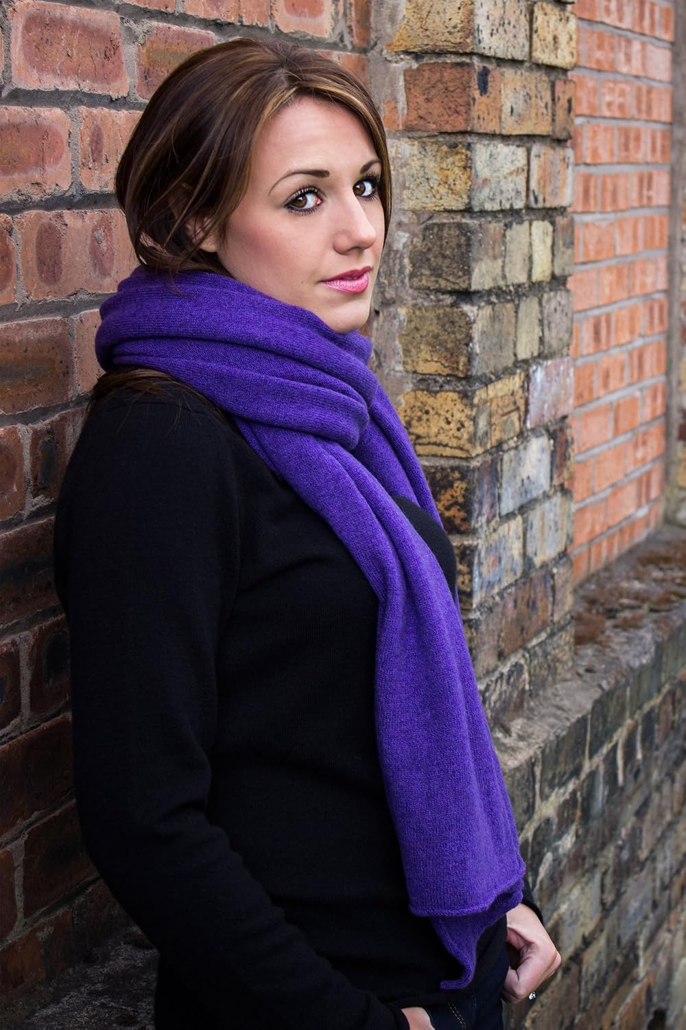 100% cashmere wrap scarf in neutral tone — hand-made Scottish craftsmanship — front